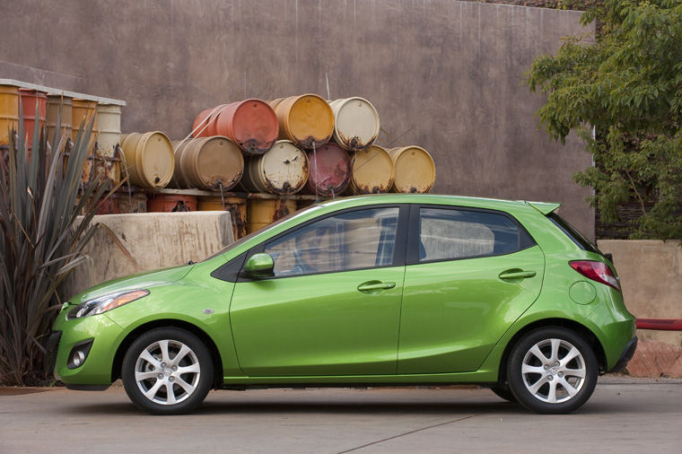 2011 Mazda Mazda2 Picture