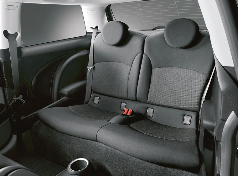 2007 Mini Cooper Rear Seats Picture