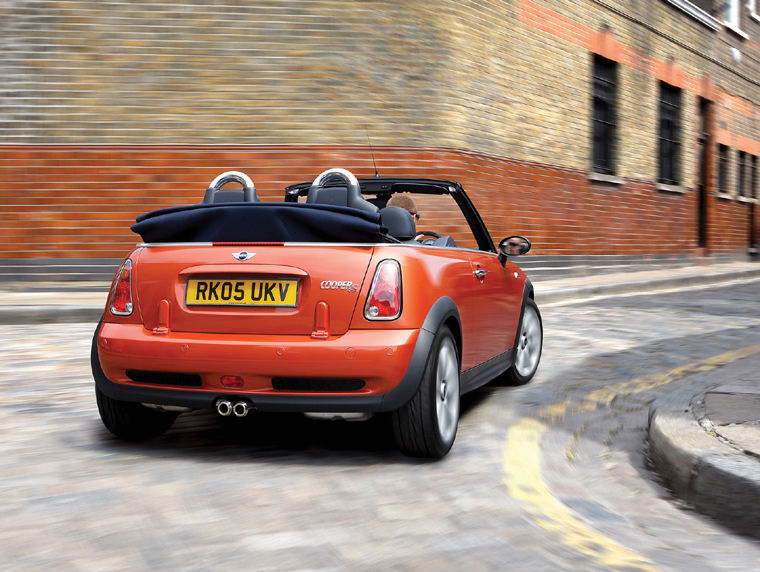 2007 Mini Cooper S Convertible Picture