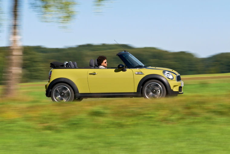 2009 Mini Cooper S Convertible Picture