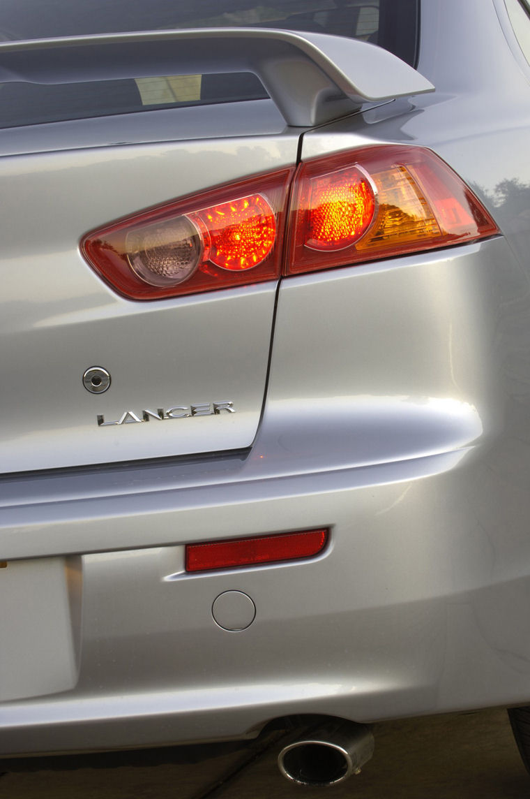 2008 Mitsubishi Lancer GTS Rearlights Picture