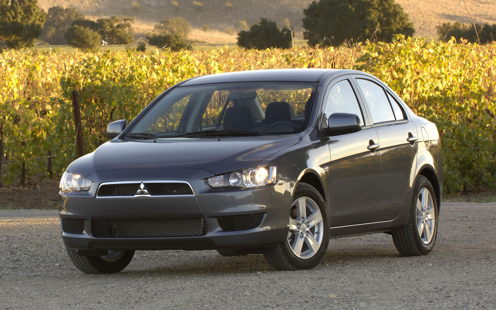 Mitsubishi Lancer Desktop Wallpaper