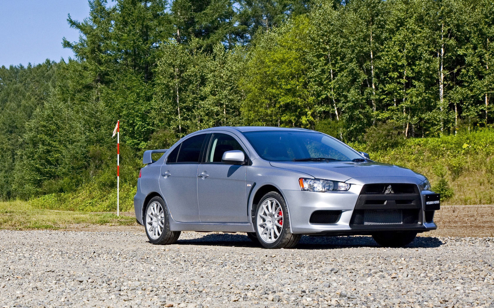 Mitsubishi Lancer Desktop Wallpaper