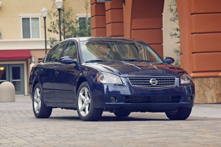 2005 Nissan Altima 3.5 SE Picture