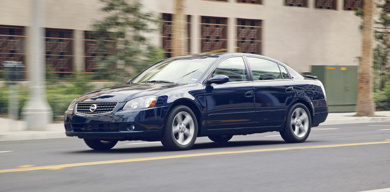 2005 Nissan Altima 3.5 SE Picture