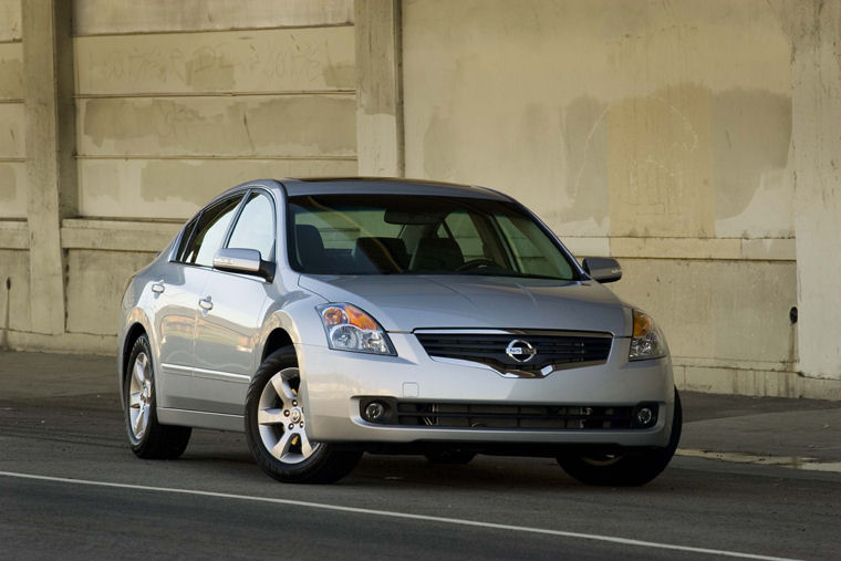 2009 Nissan Altima 3.5 SL Picture