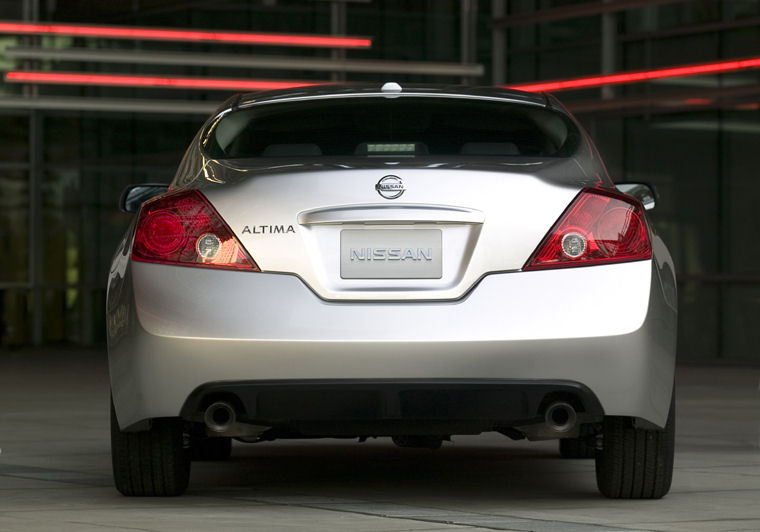 2009 Nissan Altima Coupe Picture