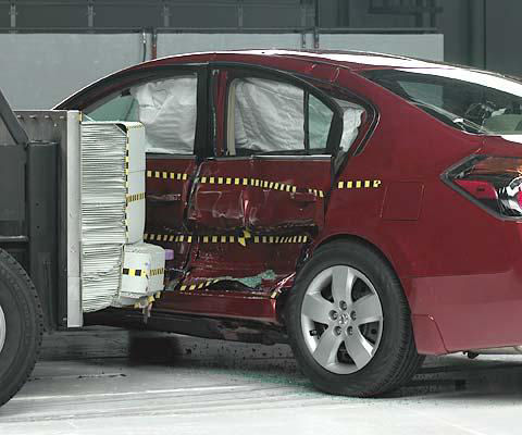 2009 Nissan Altima IIHS Side Impact Crash Test Picture