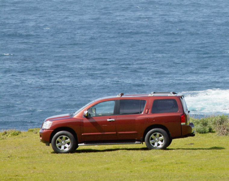 2004 Nissan Pathfinder Armada Picture