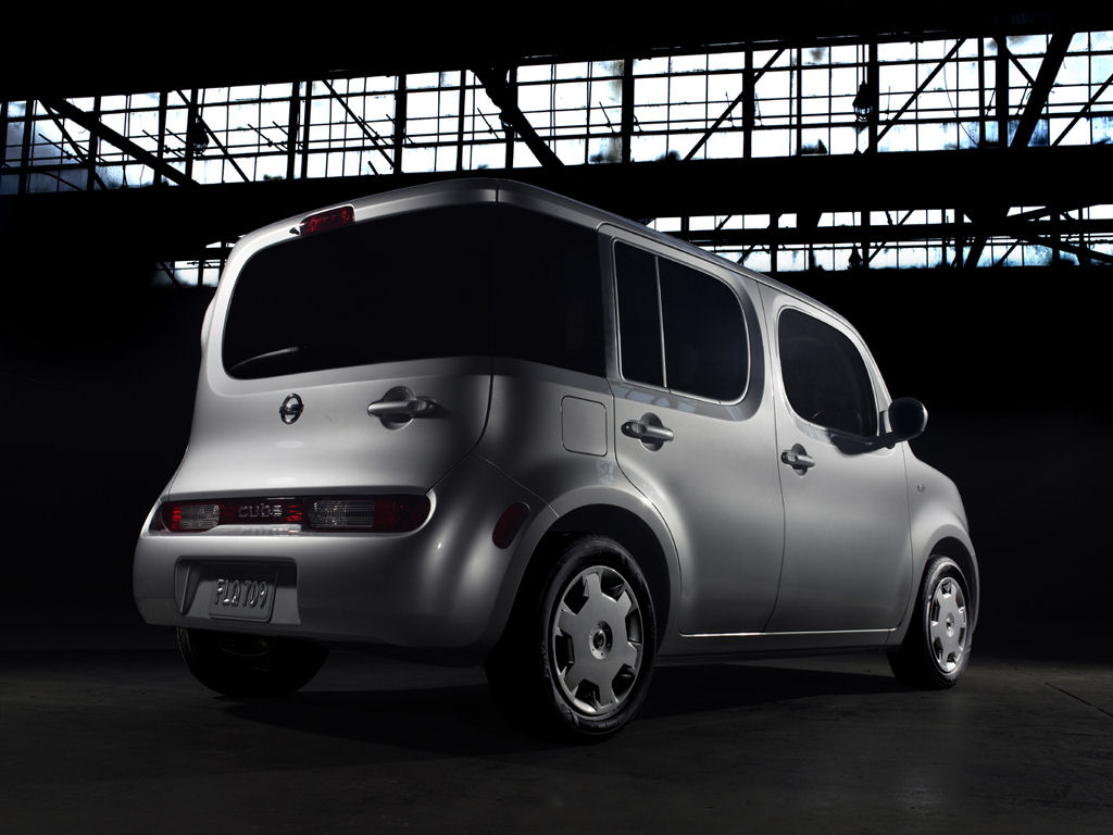 Nissan Cube Desktop Wallpaper