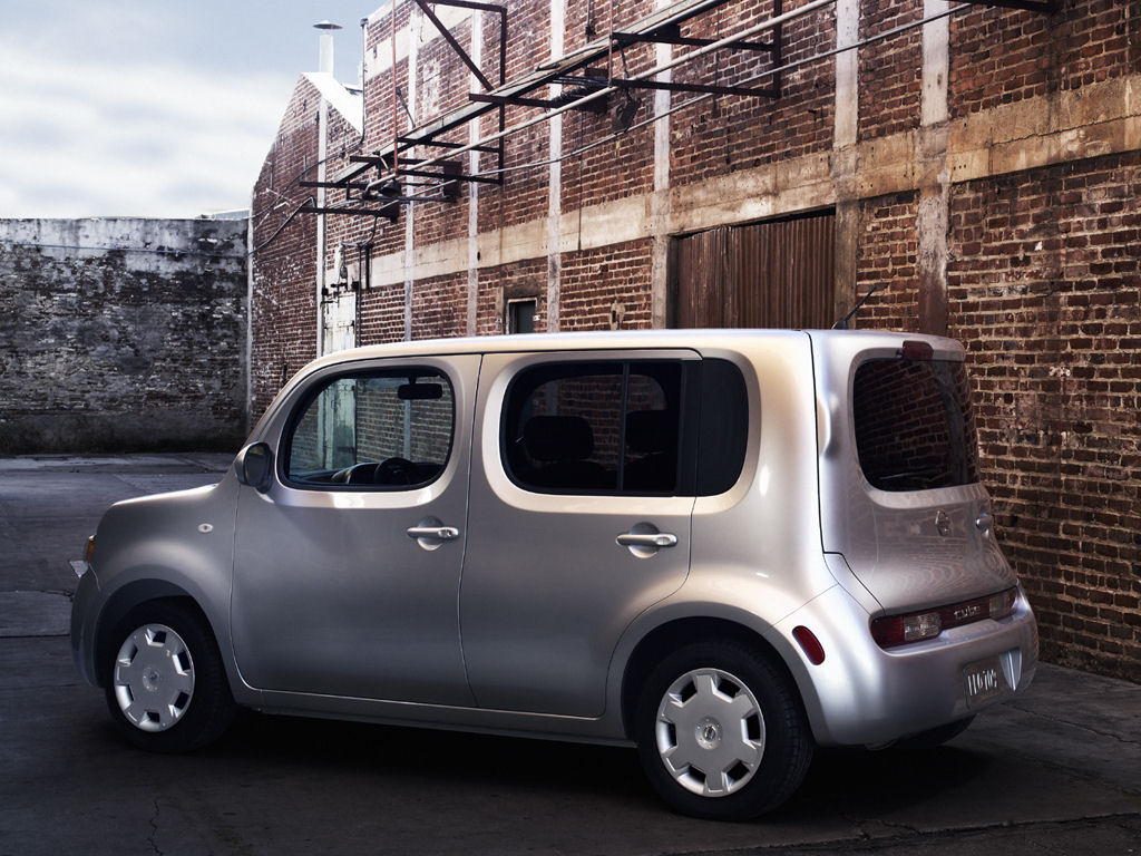 Nissan Cube Desktop Wallpaper