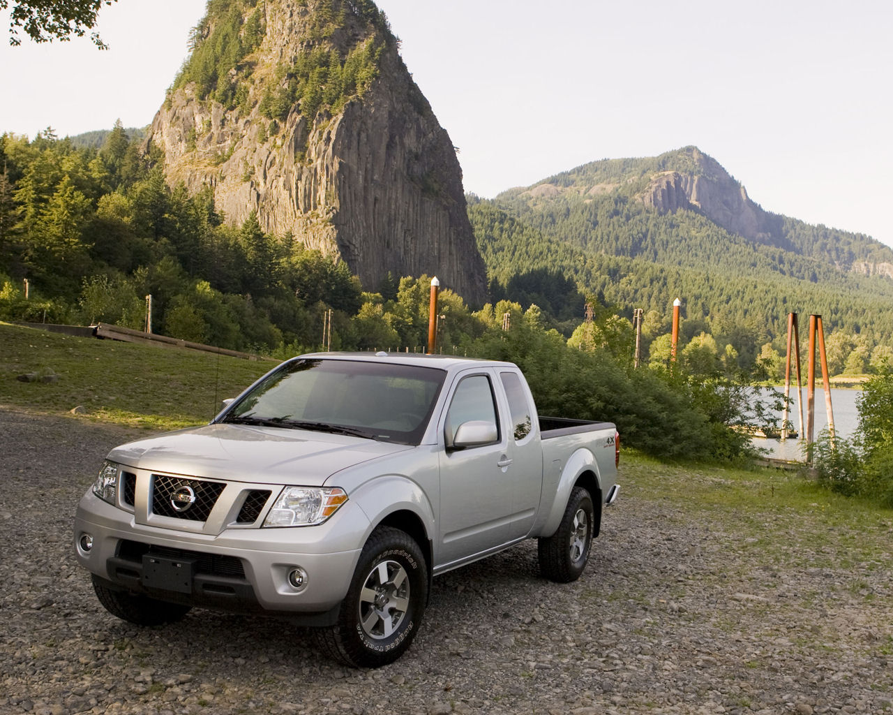 Nissan Frontier Desktop Wallpaper