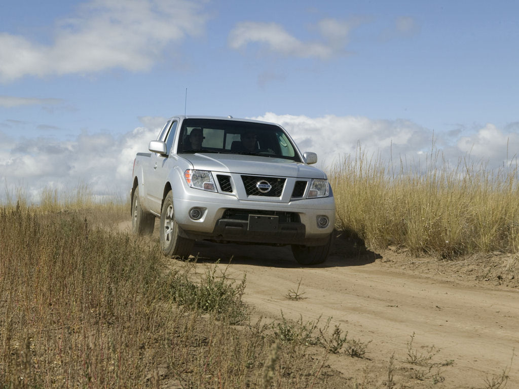 Nissan Frontier Desktop Wallpaper