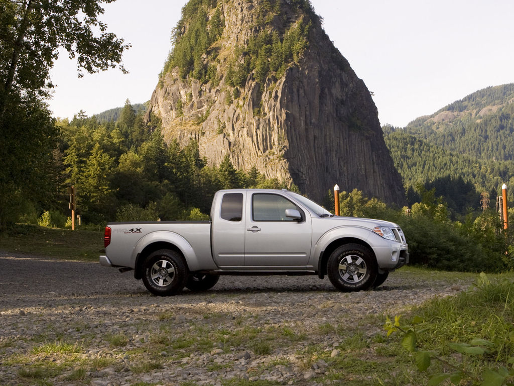 Nissan Frontier Desktop Wallpaper