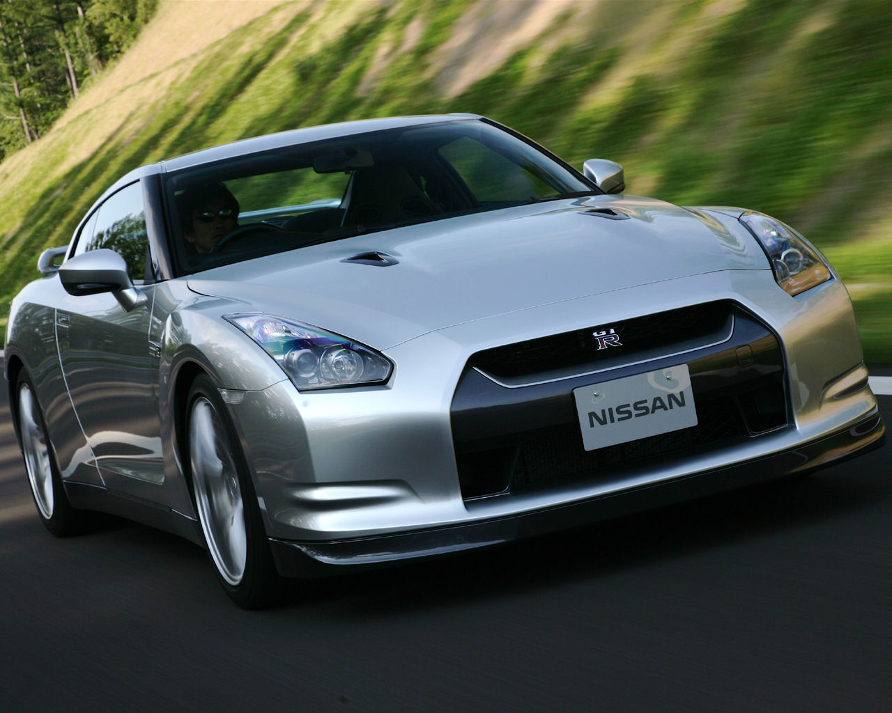 Nissan GT-R Desktop Wallpaper