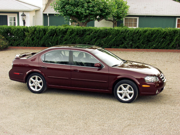 2002 Nissan Maxima Picture