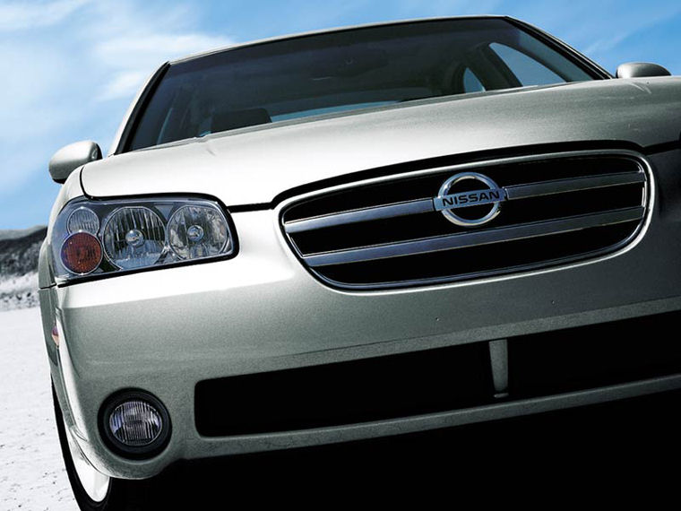 2002 Nissan Maxima Headlight Picture