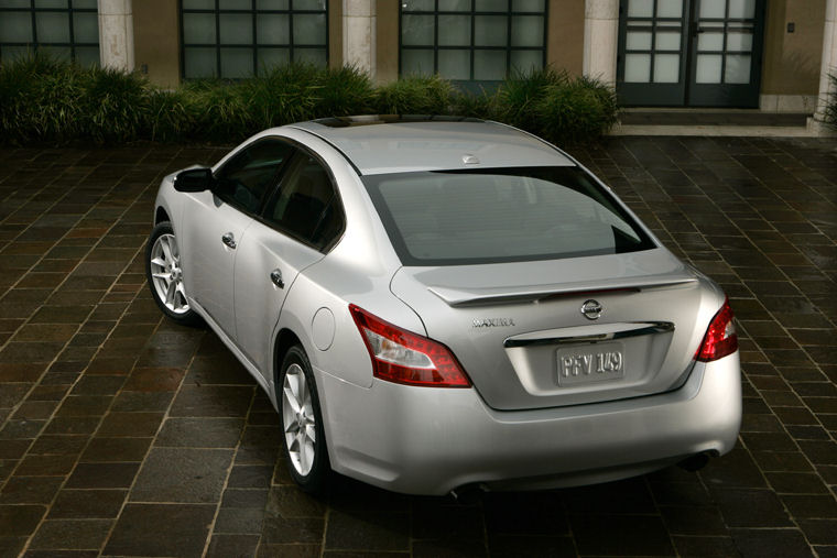 2009 Nissan Maxima Picture