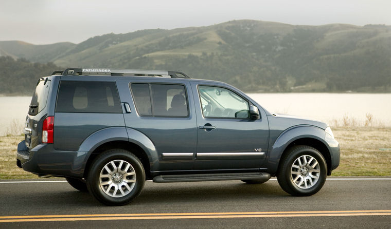 2008 Nissan Pathfinder Picture