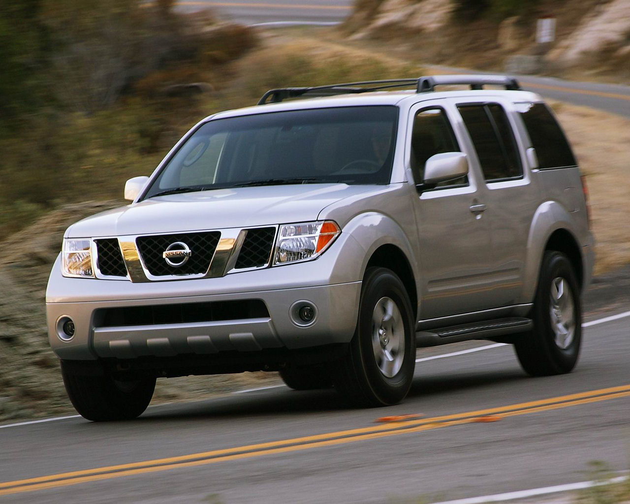 Nissan Pathfinder Desktop Wallpaper