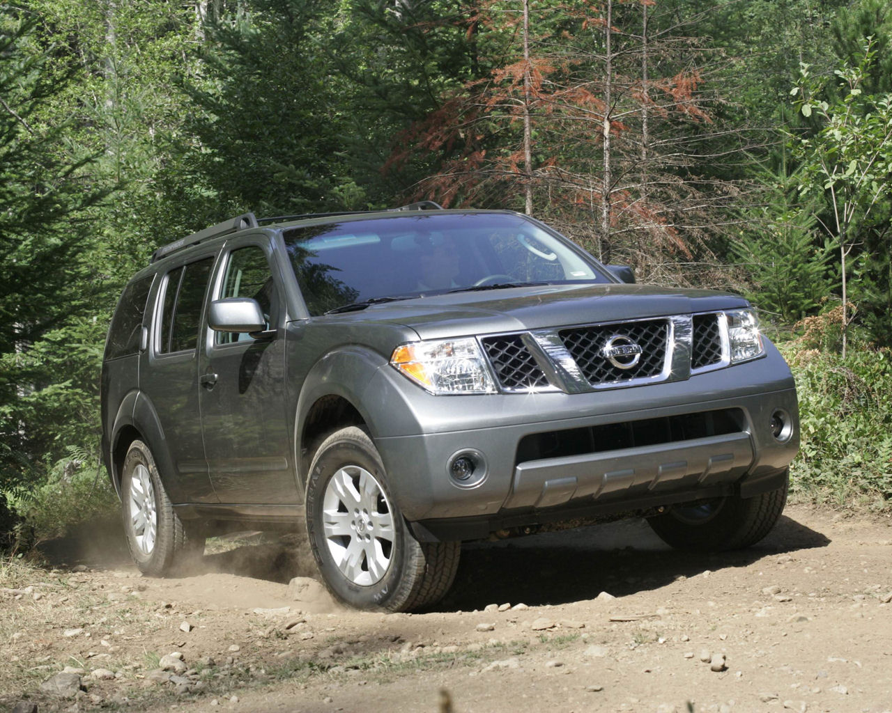 Nissan Pathfinder Desktop Wallpaper