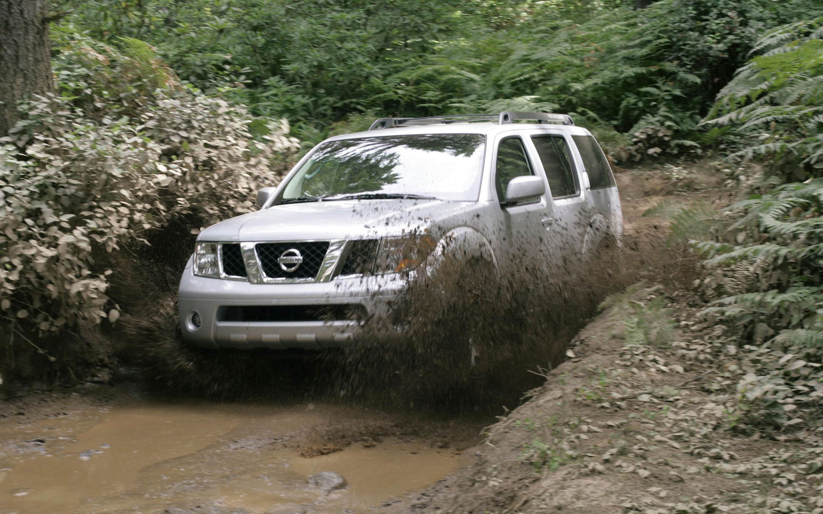 Nissan Pathfinder Desktop Wallpaper