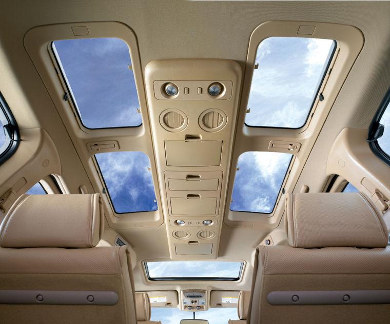 2009 Nissan Quest 3.5 SL Skyview Roof Picture