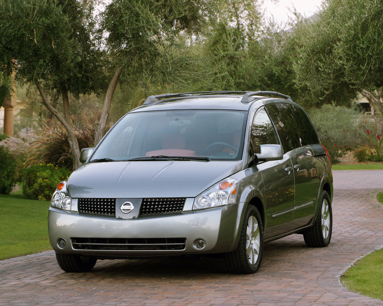 Nissan Quest Desktop Wallpaper