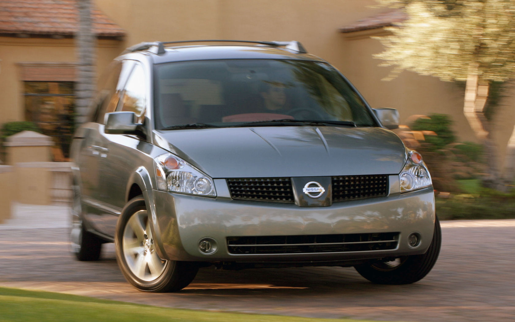 Nissan Quest Desktop Wallpaper