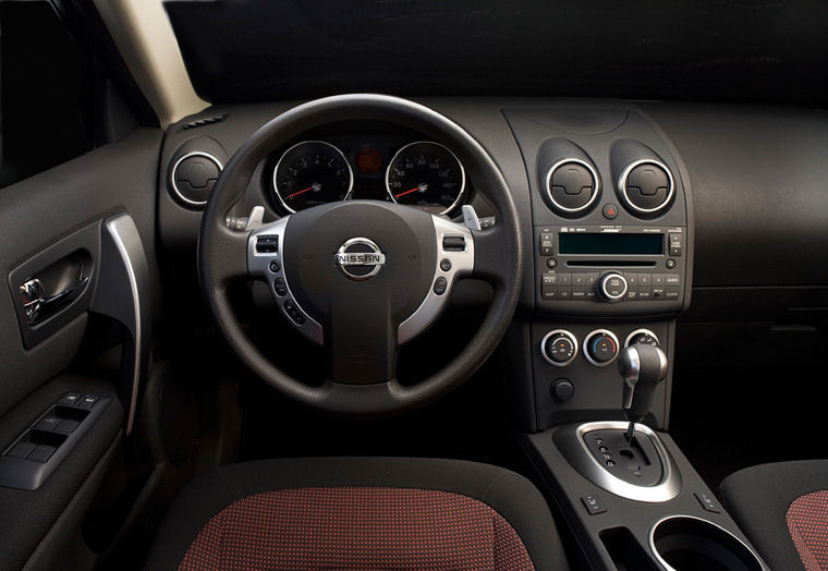 2008 Nissan Rogue Cockpit Picture