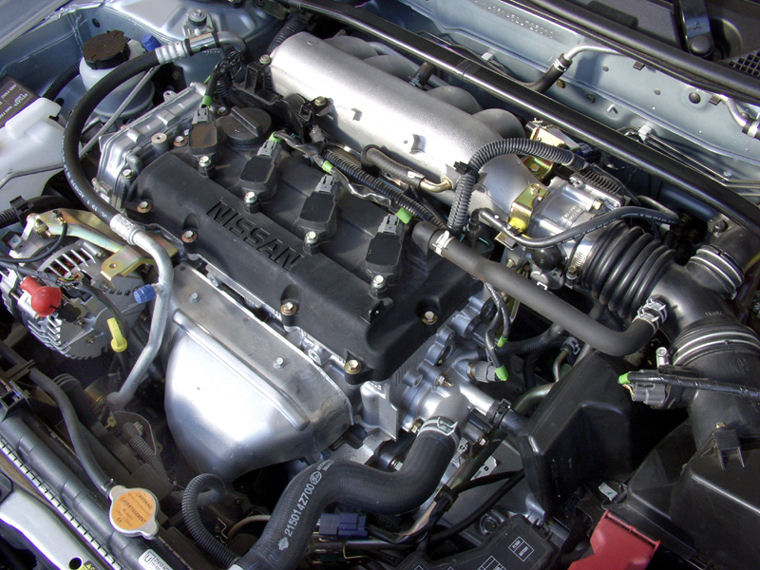 2002 Nissan Sentra SE-R 2.5L 4-cylinder Engine Picture