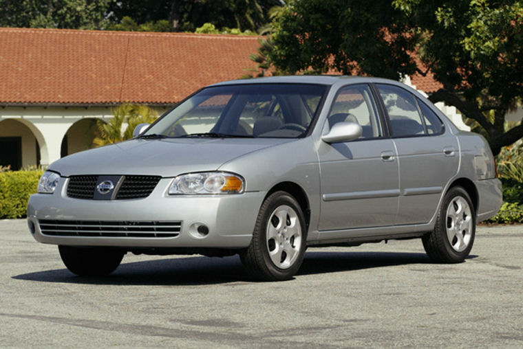 2004 Nissan Sentra 1.8S Picture