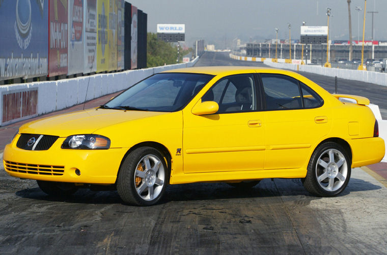 2004 Nissan Sentra SE-R Spec-V Picture