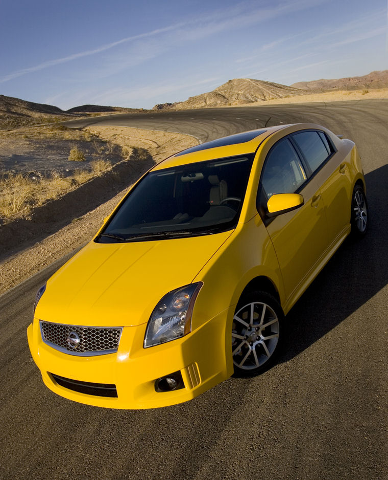 2009 Nissan Sentra SE-R Spec-V Picture