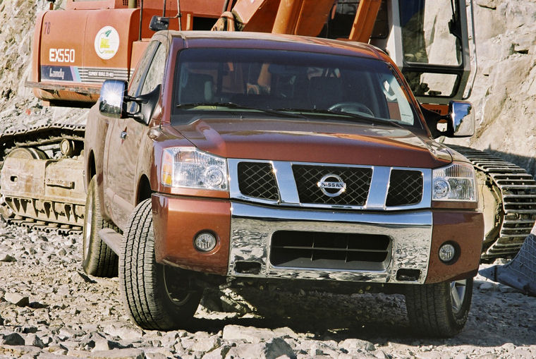 2004 Nissan Titan King Cab Picture