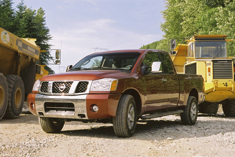 2004 Nissan Titan King Cab Picture