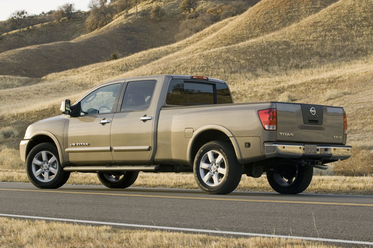 2008 Nissan Titan Crew Cab Picture