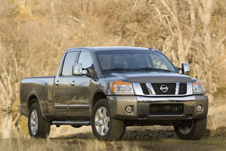 2009 Nissan Titan Crew Cab Picture