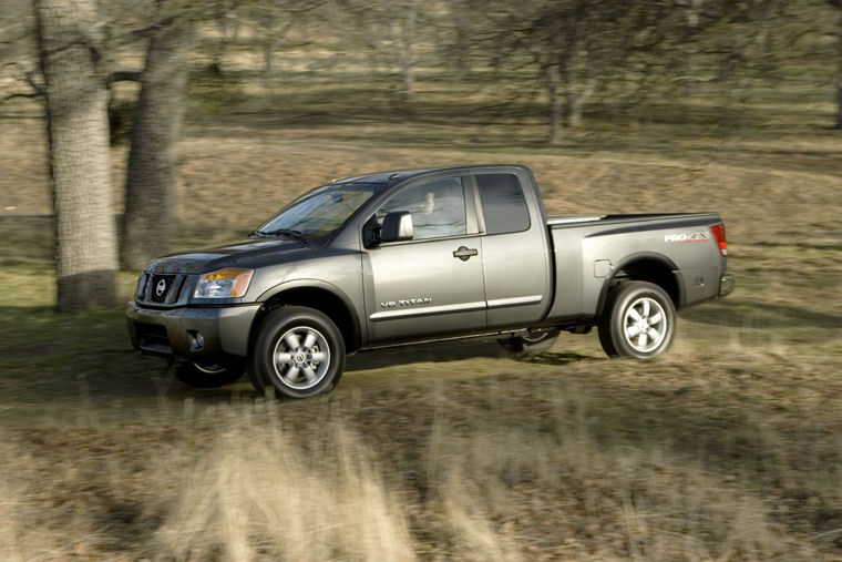 2010 Nissan Titan King Cab Picture