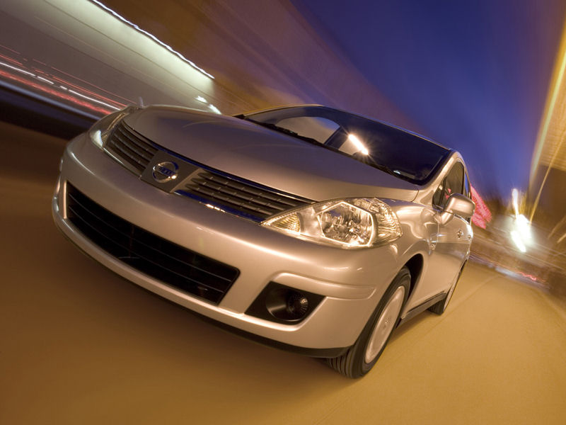 Nissan Versa Desktop Wallpaper