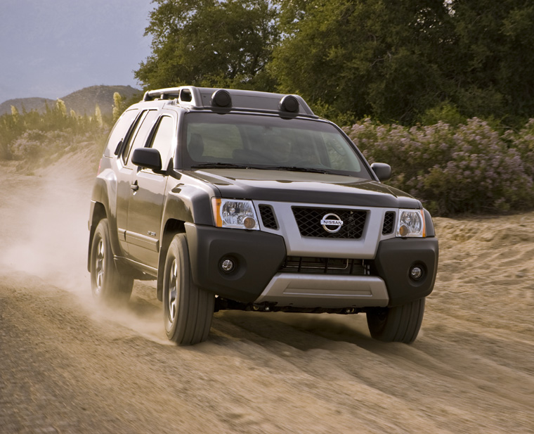 2010 Nissan Xterra Off-Road Picture