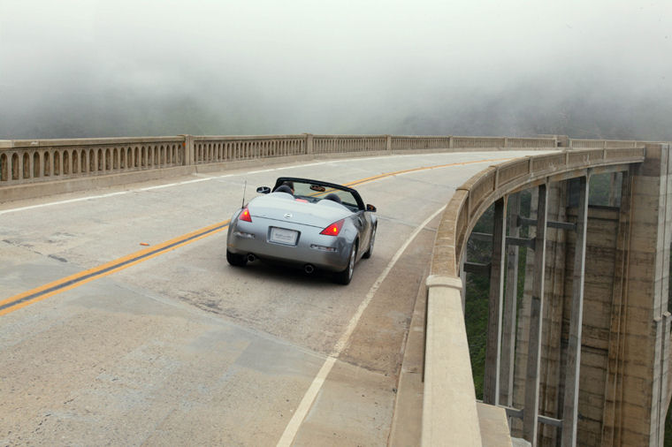 2004 Nissan Z Roadster Picture