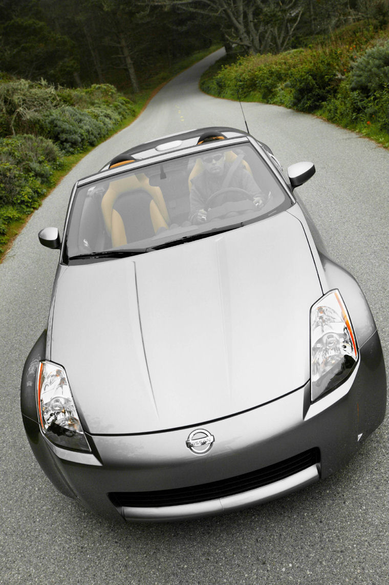 2004 Nissan Z Roadster Picture