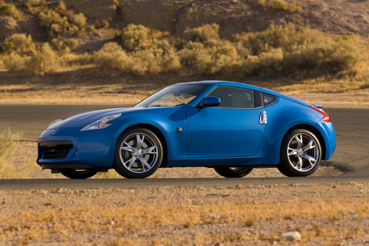 2010 Nissan 370Z Coupe Picture