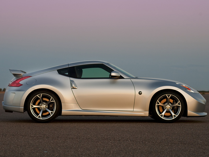 Nissan Z-Car Desktop Wallpaper