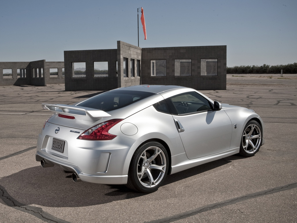 Nissan Z-Car Desktop Wallpaper