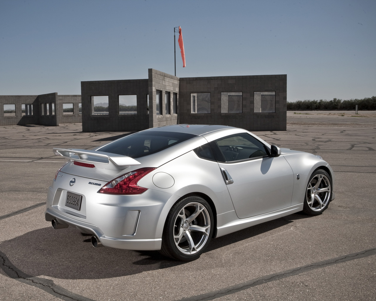 Nissan Z-Car Desktop Wallpaper