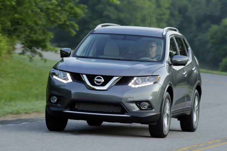 2016 Nissan Rogue SL AWD Picture