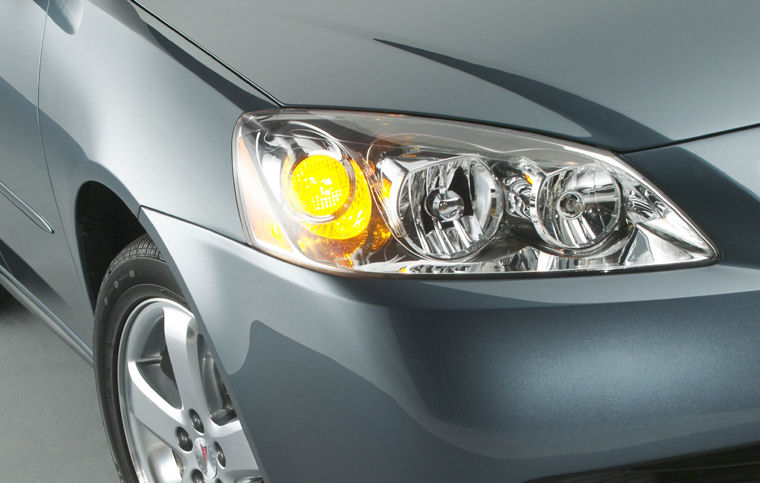 2006 Pontiac G6 Sedan GT Headlight Picture