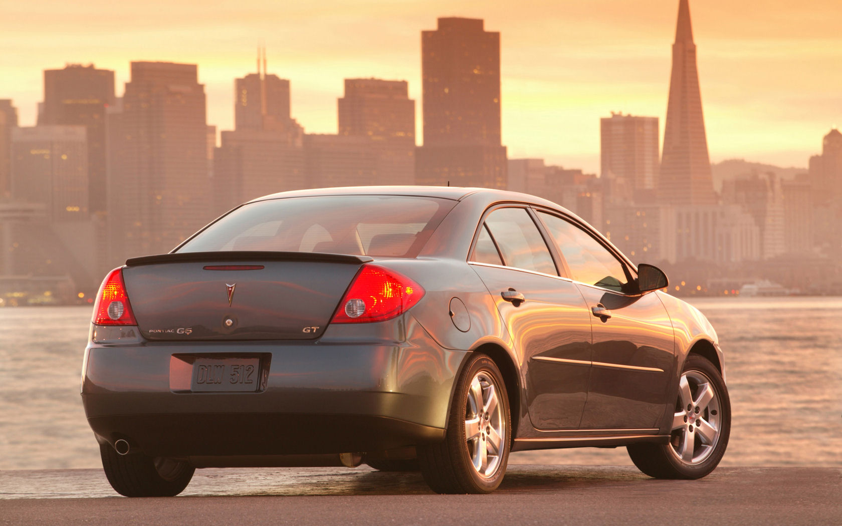 Pontiac G6 Desktop Wallpaper